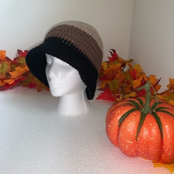 Accessories - FALL crocheted bucket hat
